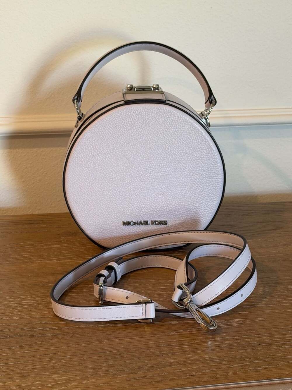 Michael Kors Round Crossbody Bag Light Purple